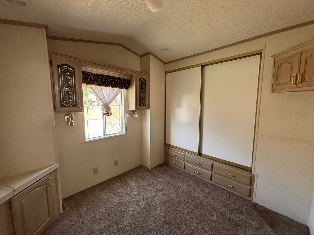 180 Ne #11 - Photo 4 of 7