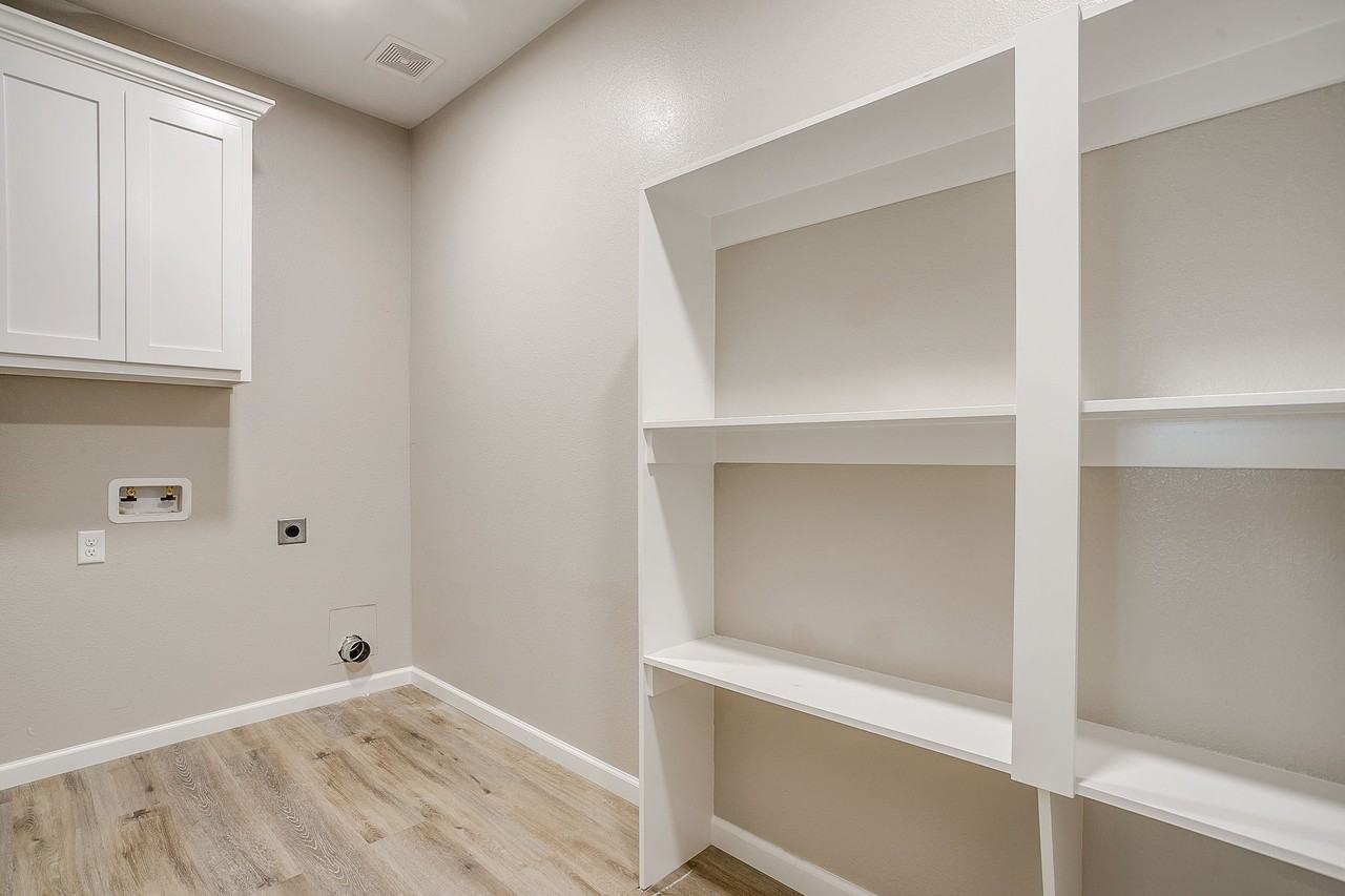 133 Winners Circle #1103 - Photo 7 of 9