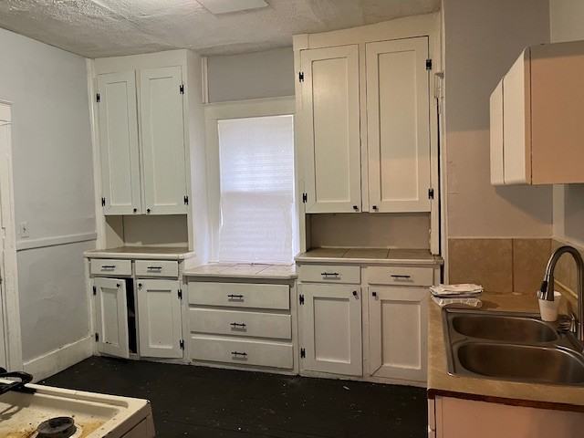 816 Algonquin St #1 - Photo 3 of 11