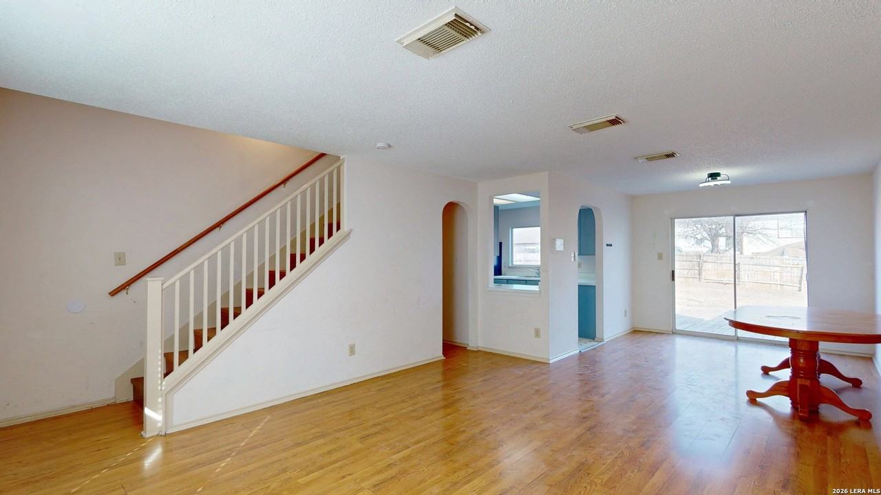 10127 Sunset Pl - Photo 4 of 27