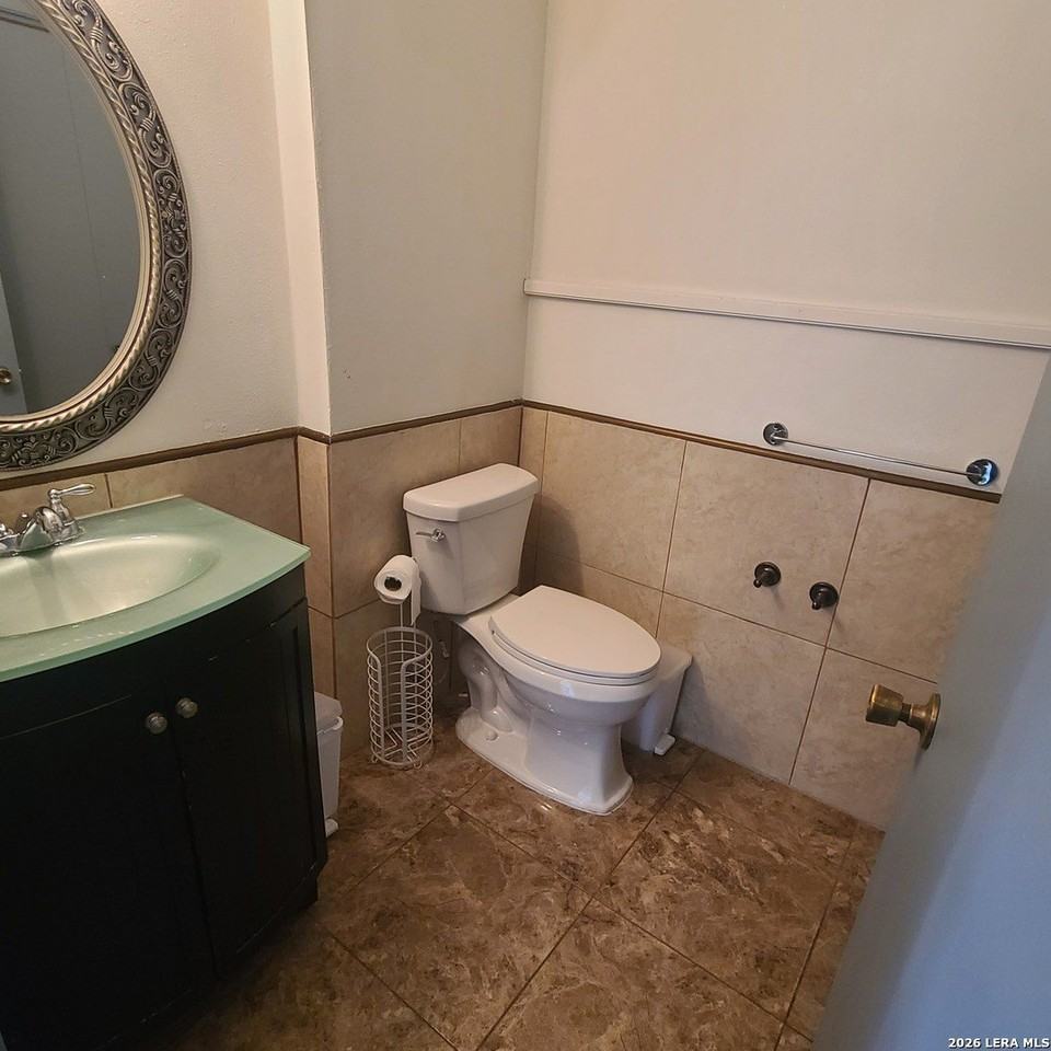 12020 Maplerock St - Photo 7 of 30