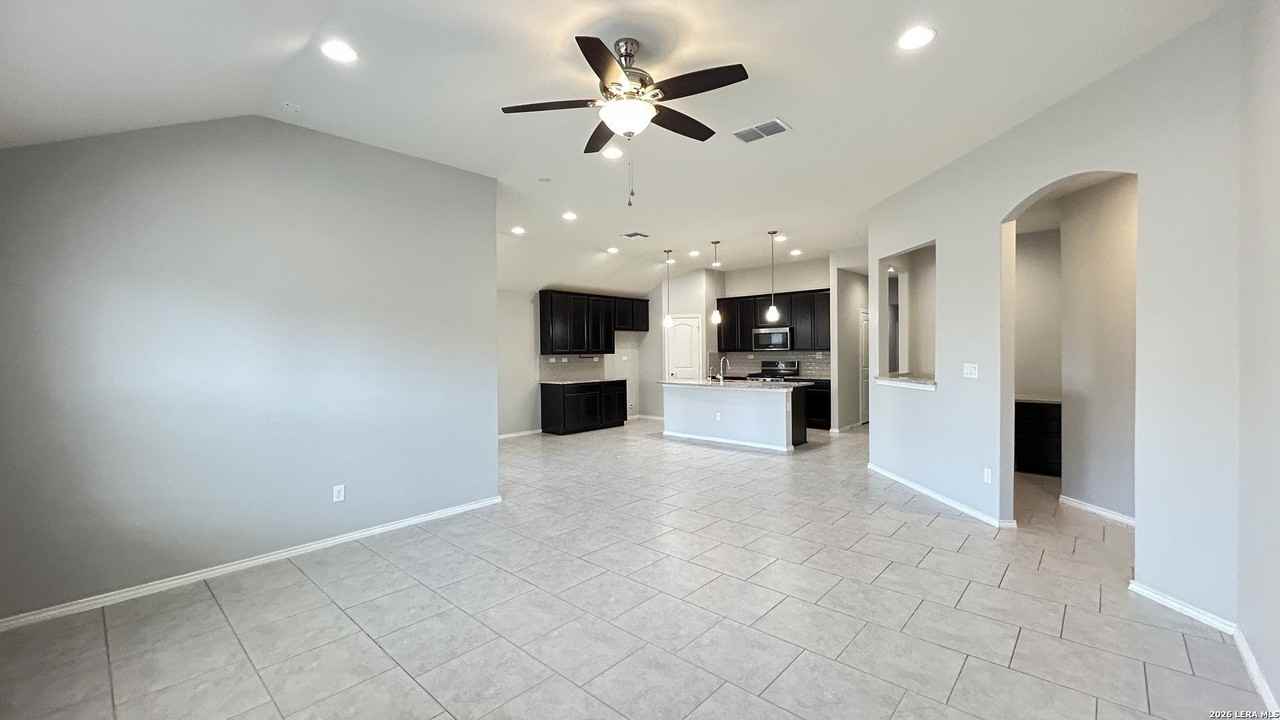 1607 Argos Star - Photo 3 of 31