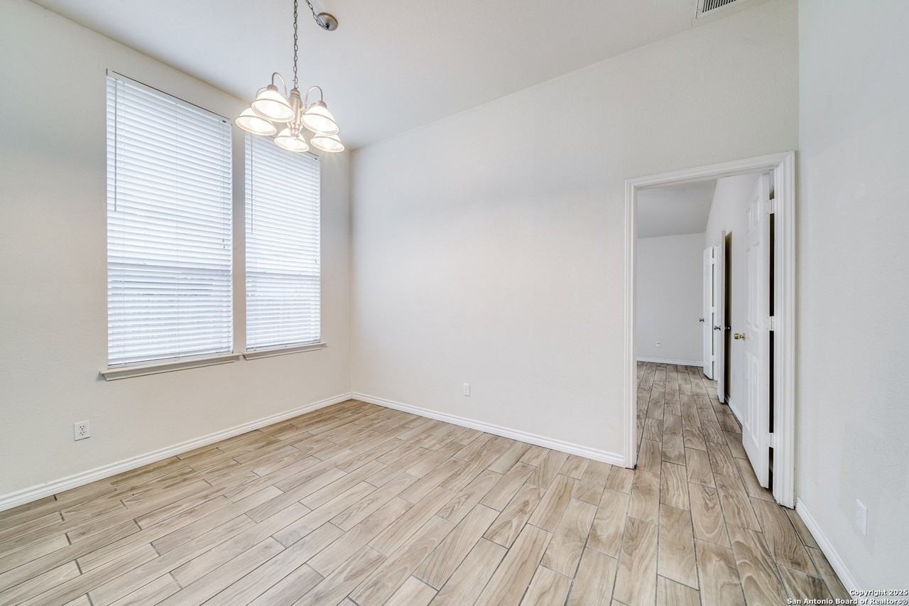 353 Placid Mdw - Photo 6 of 10