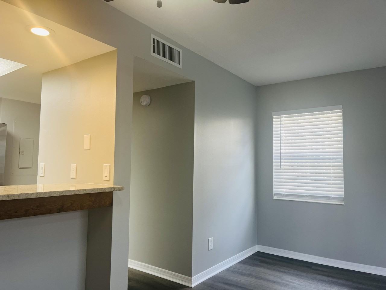 3042 Sir Hamilton Cir Unit 6 - Photo 6 of 13