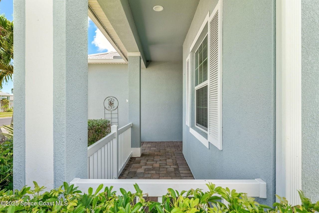 3720 Alamanda Key Dr - Photo 6 of 50