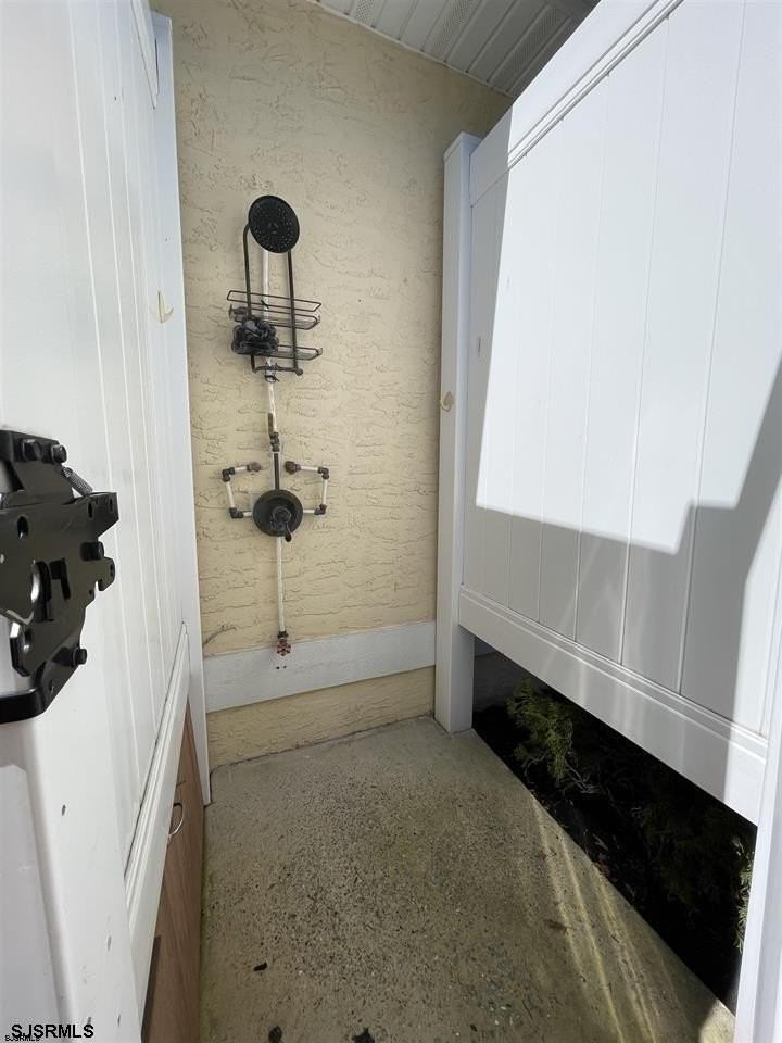 12 Seaside Ct - Photo 3 of 23