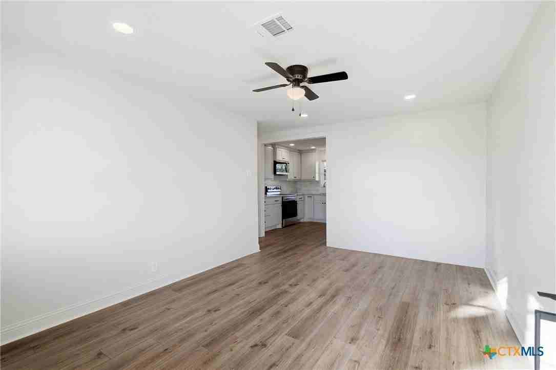 410 N Highway 95 - Photo 5 of 44