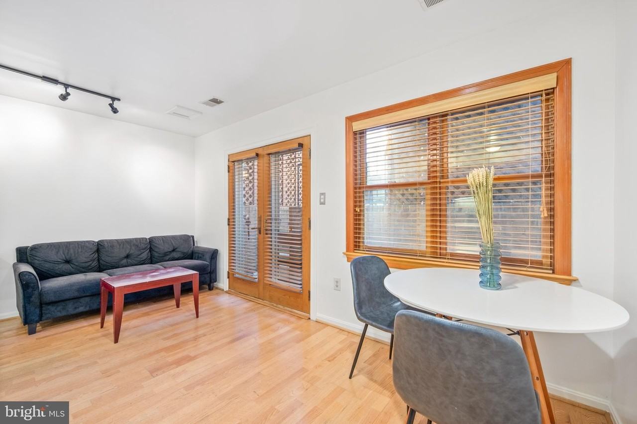 1645 Park Rd Nw Apt 2 - Photo 4 of 19