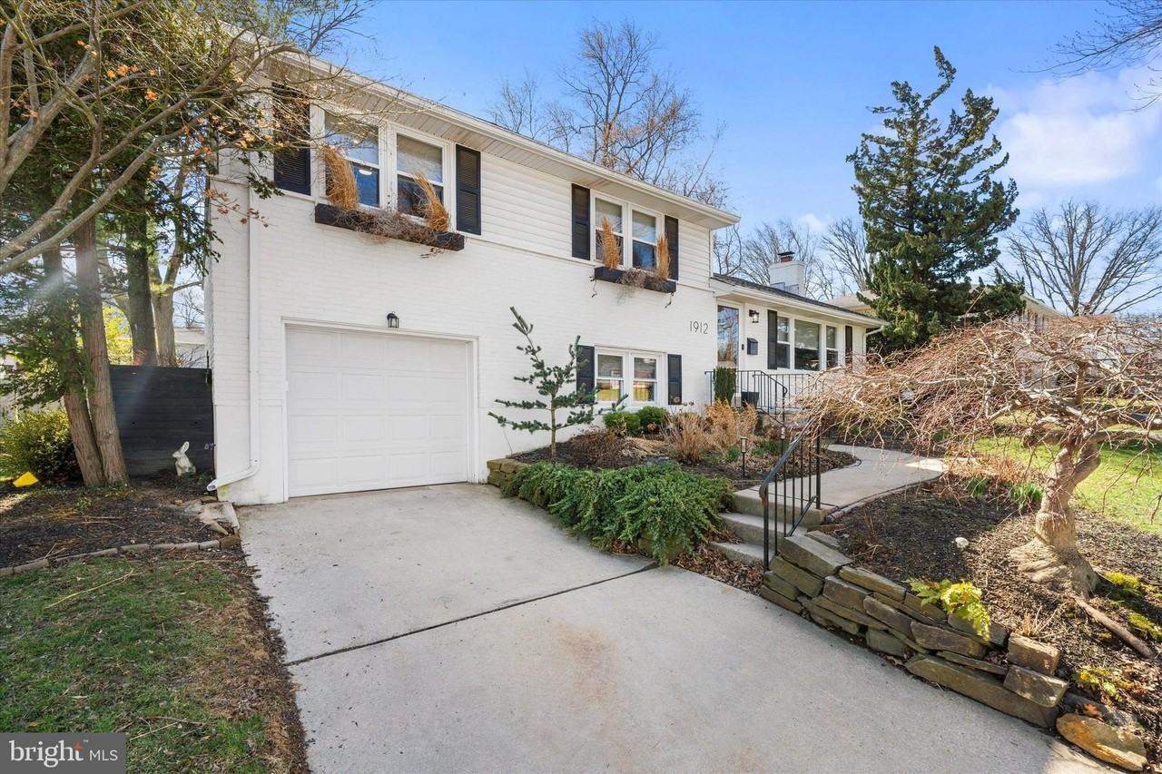 1912 Longcome Dr - Photo 2 of 36