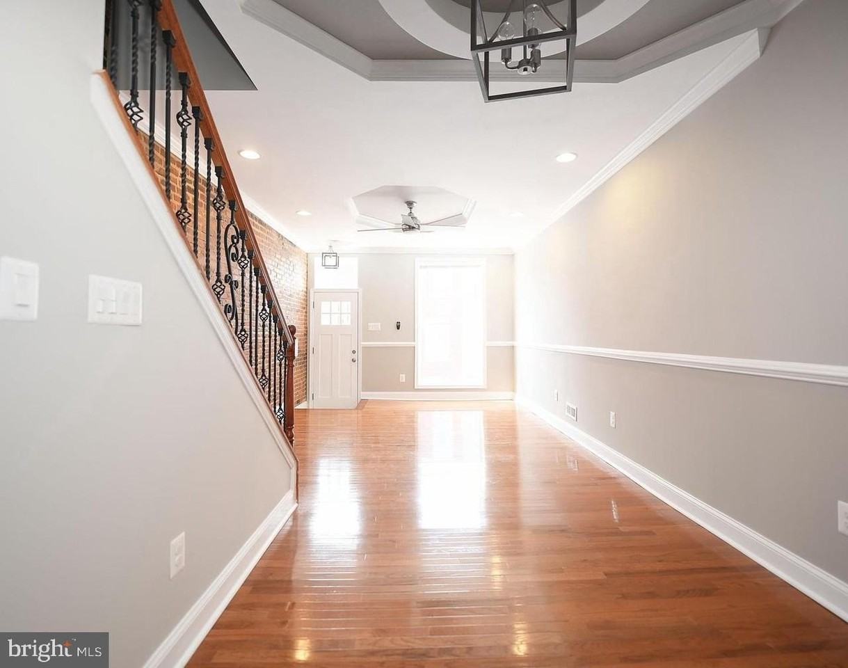 2624 Llewelyn Ave - Photo 4 of 32