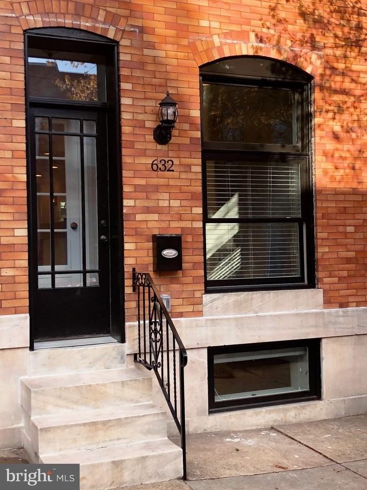 632 S Decker Ave - Photo 3 of 43