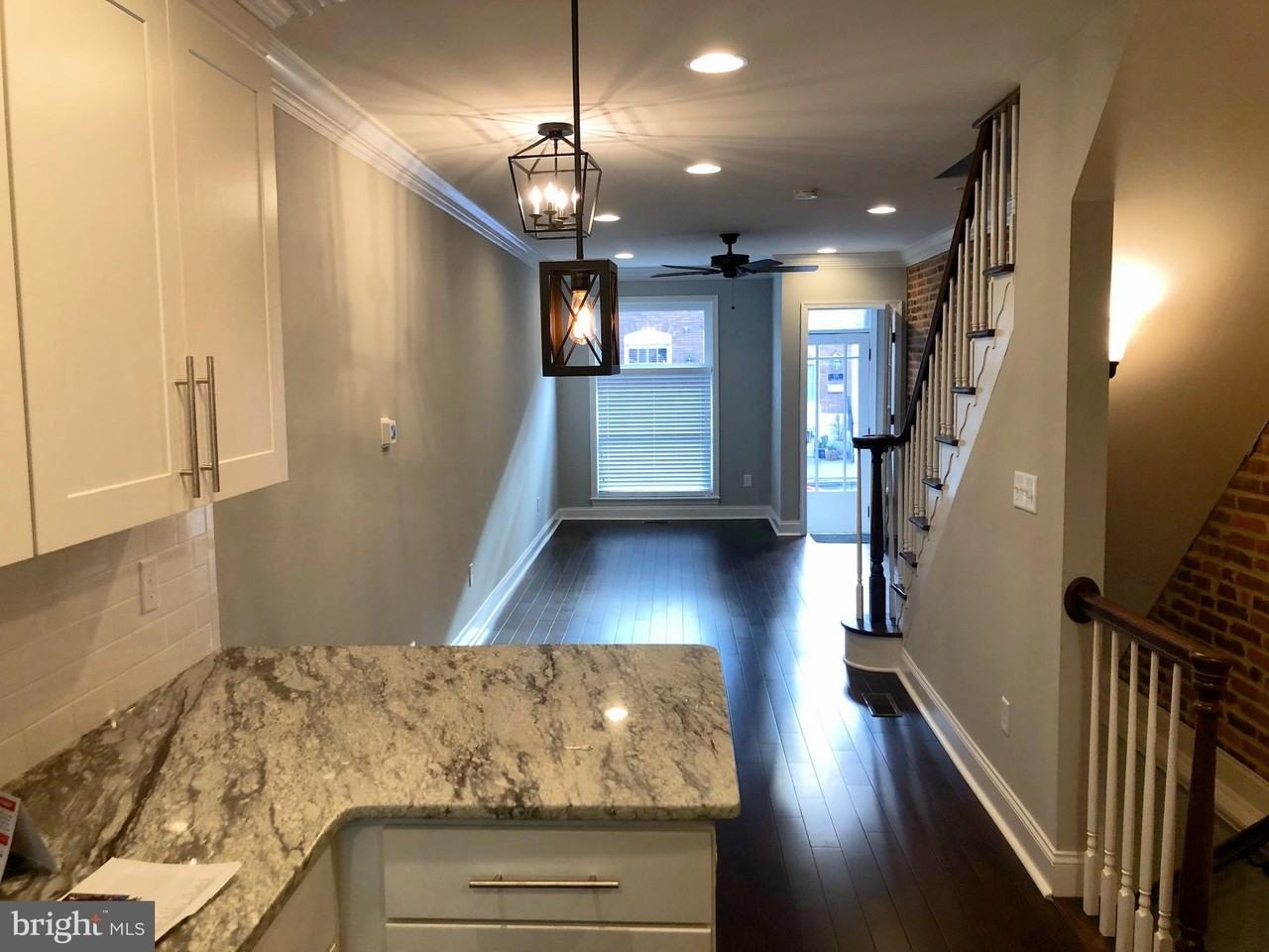 632 S Decker Ave - Photo 7 of 43