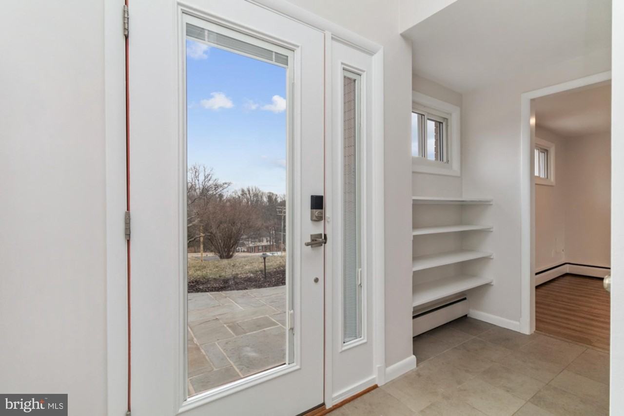 2414 Stanwick Rd - Photo 3 of 50