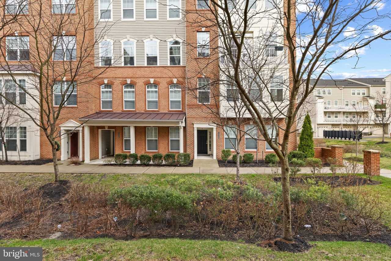 7328 Harlow Way Unit B