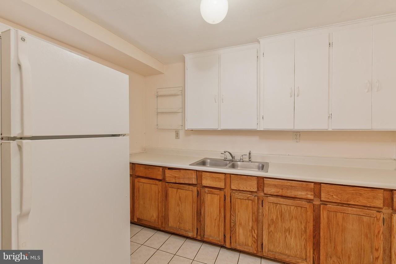 908 Prospect St Apt 4 - Photo 7 of 16