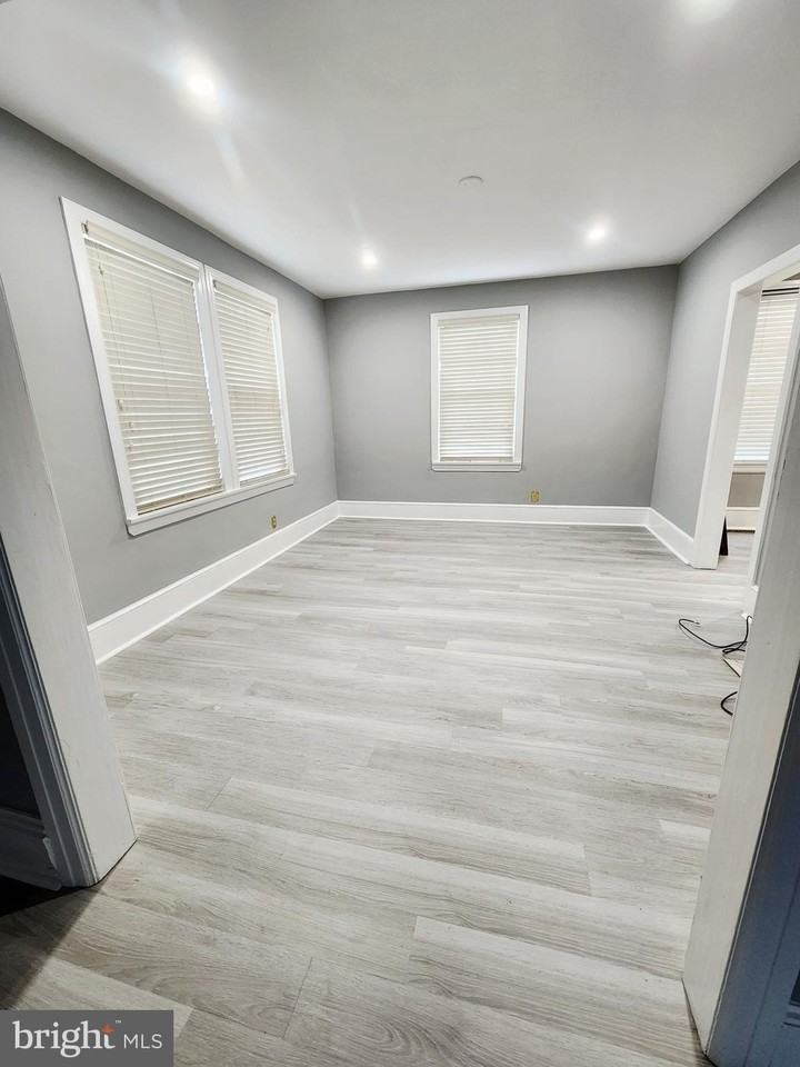 80 E Main St - Photo 3 of 10