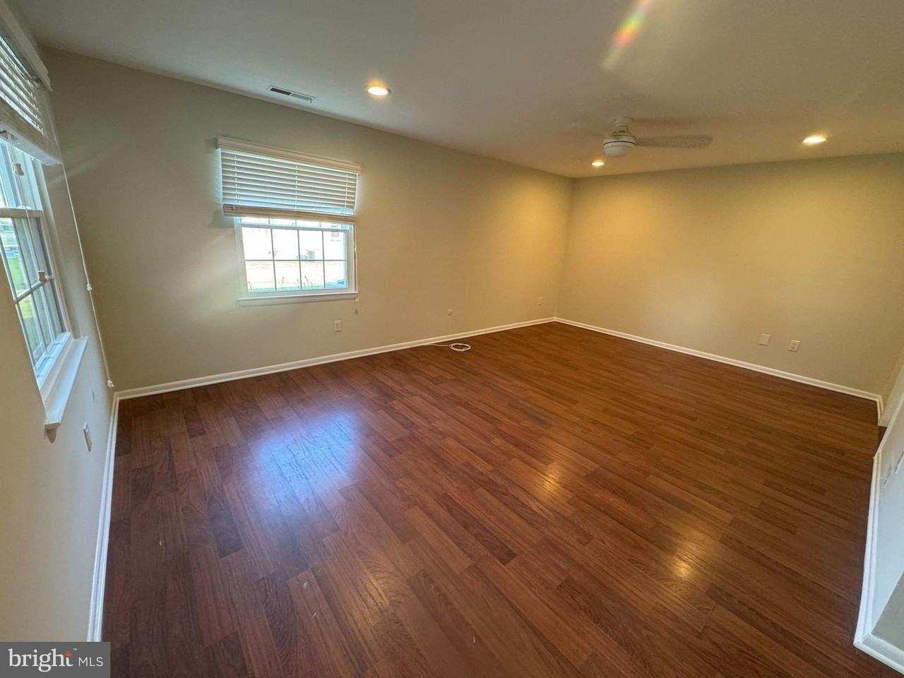 45 Windsor Mews - Photo 6 of 21