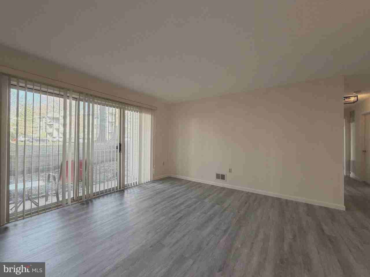 65 Mulberry Ct - Photo 3 of 14