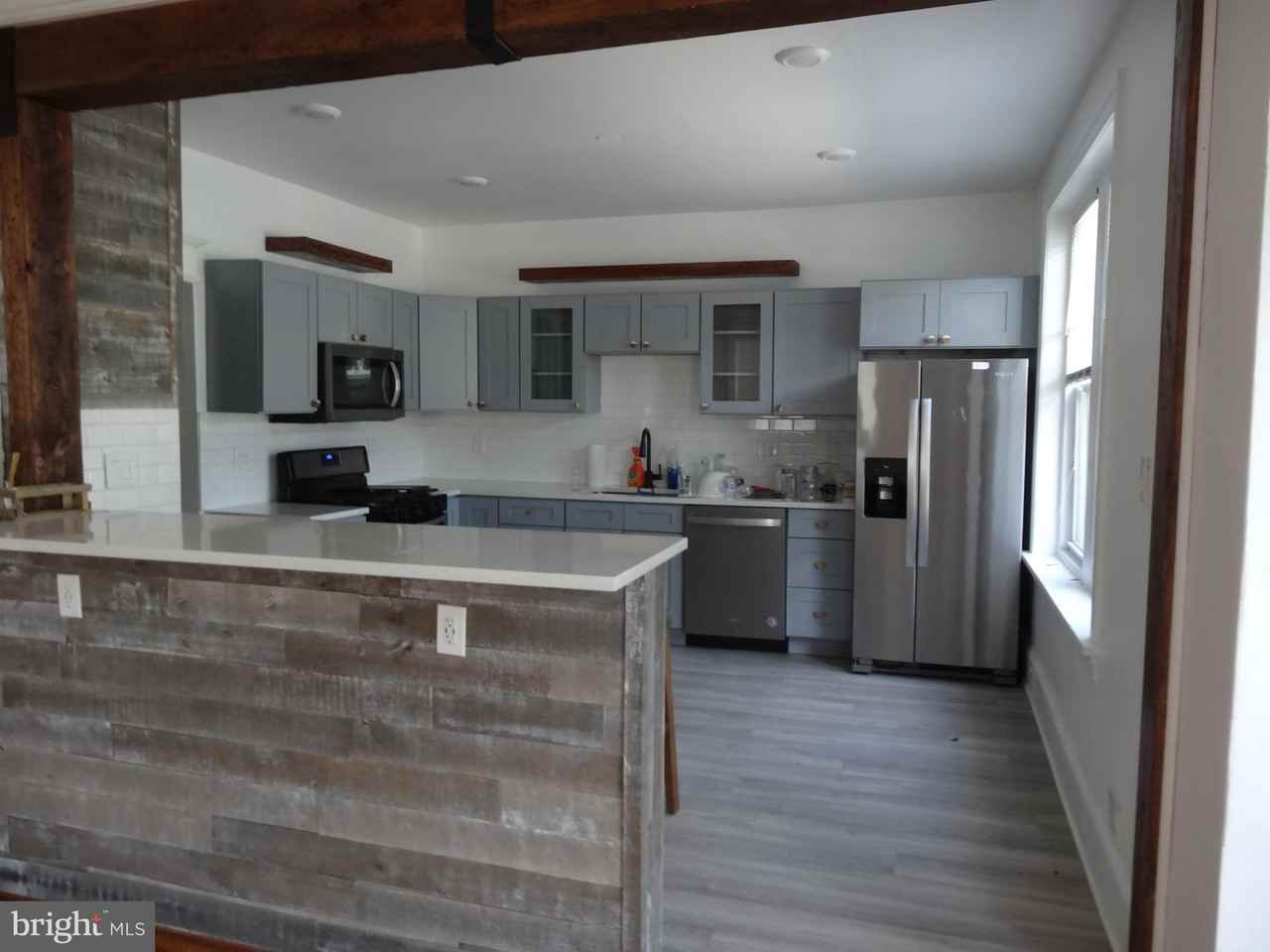 114 Levering St 2nd Fl - Photo 5 of 15