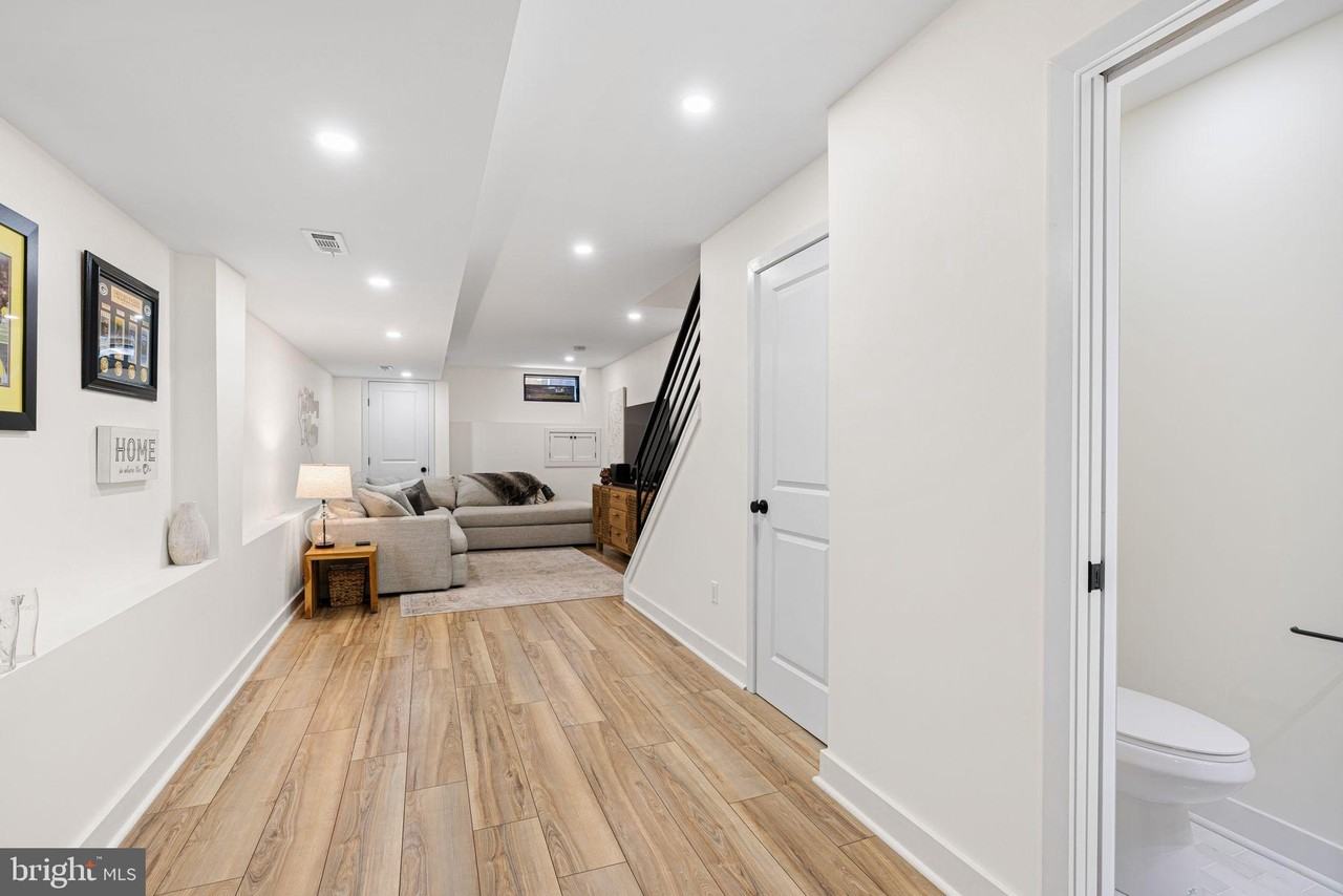 2231 Earp St - Photo 7 of 24