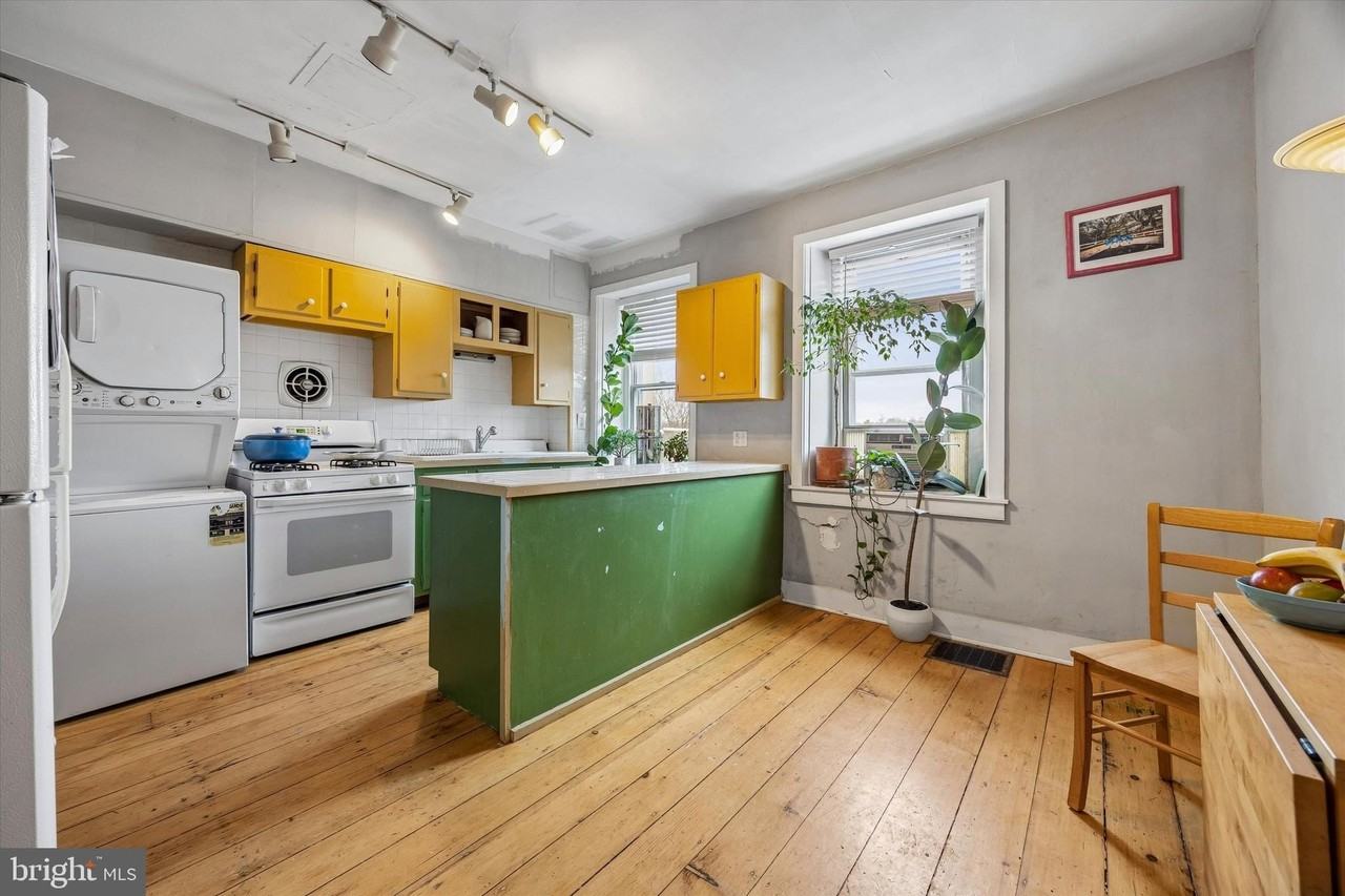 4306 Terrace St - Photo 5 of 14