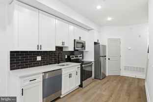 2146 N Franklin St Unit 3 - Photo 1 of 1