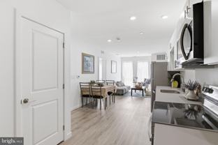 915 N Broad St #304 - Photo 1 of 1