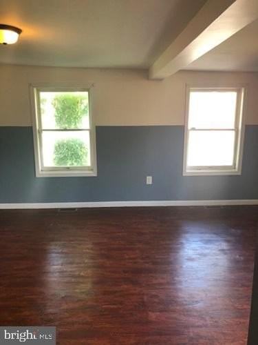 429 S Duke St - Photo 7 of 8