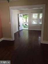 426 Hunter St - Photo 5 of 9