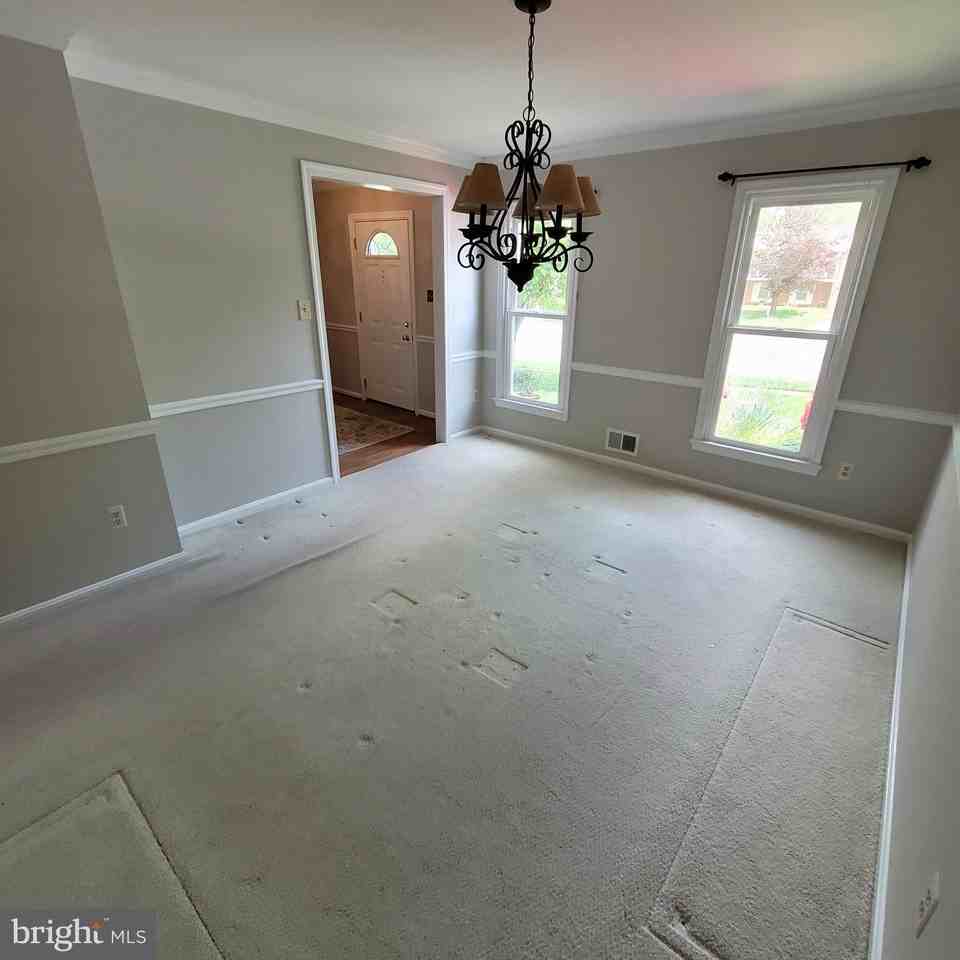 6302 Shiplett Blvd - Photo 3 of 12