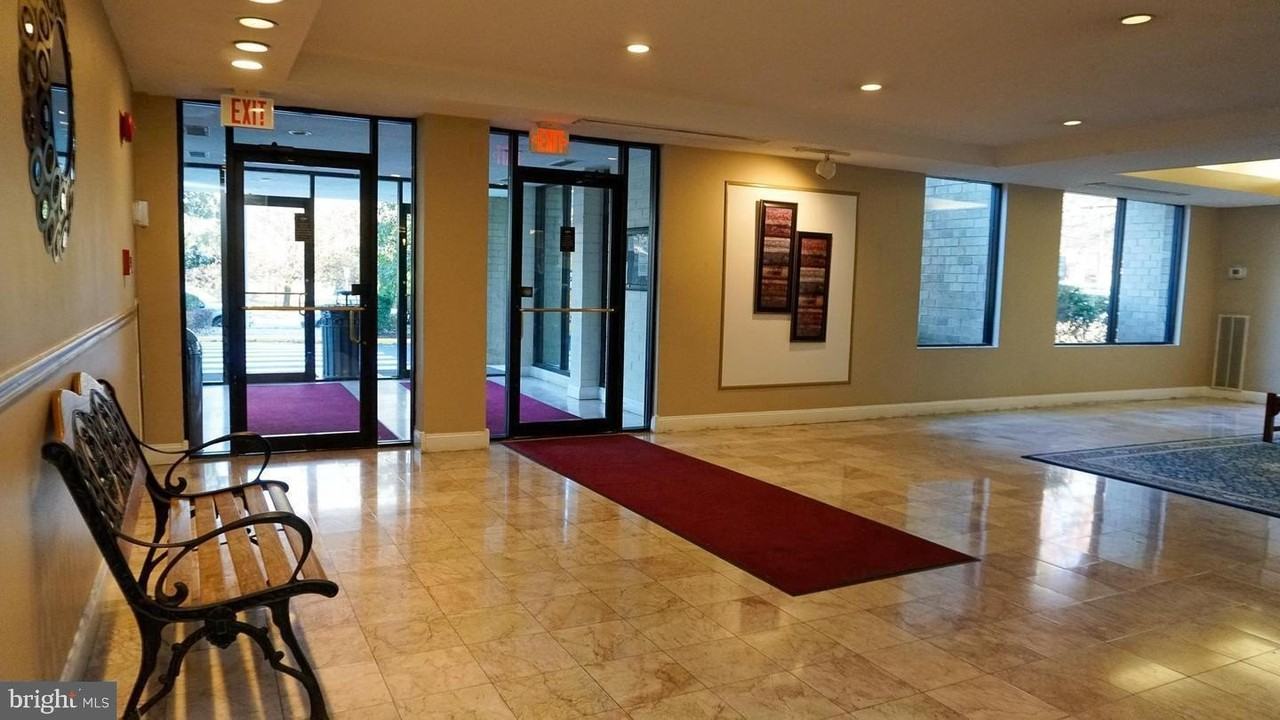 3100 S Manchester St #304 - Photo 2 of 21