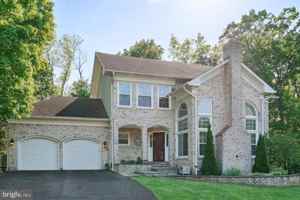 featured image of 9502 Vinnia Ct