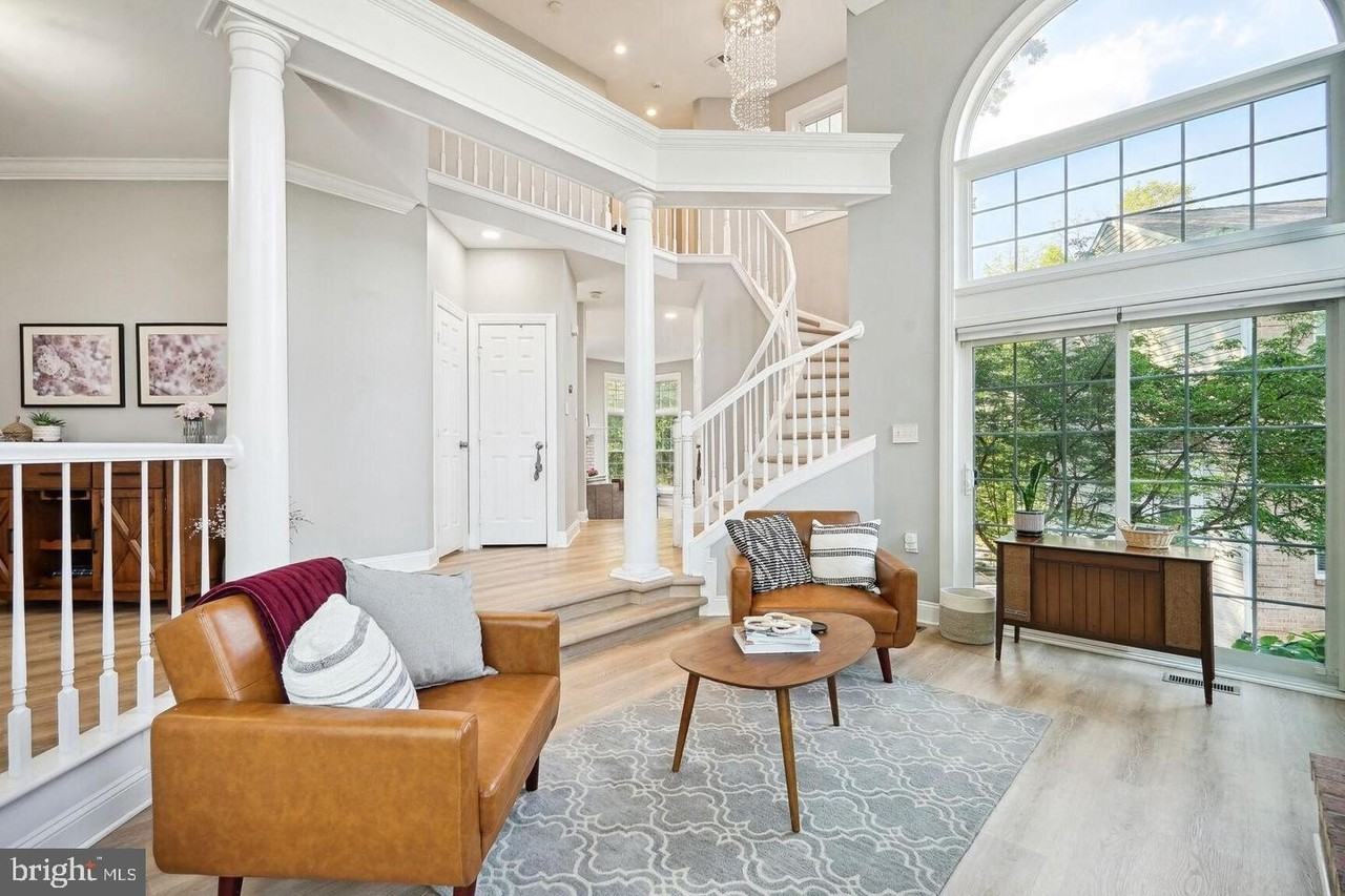 9502 Vinnia Ct - Photo 6 of 23