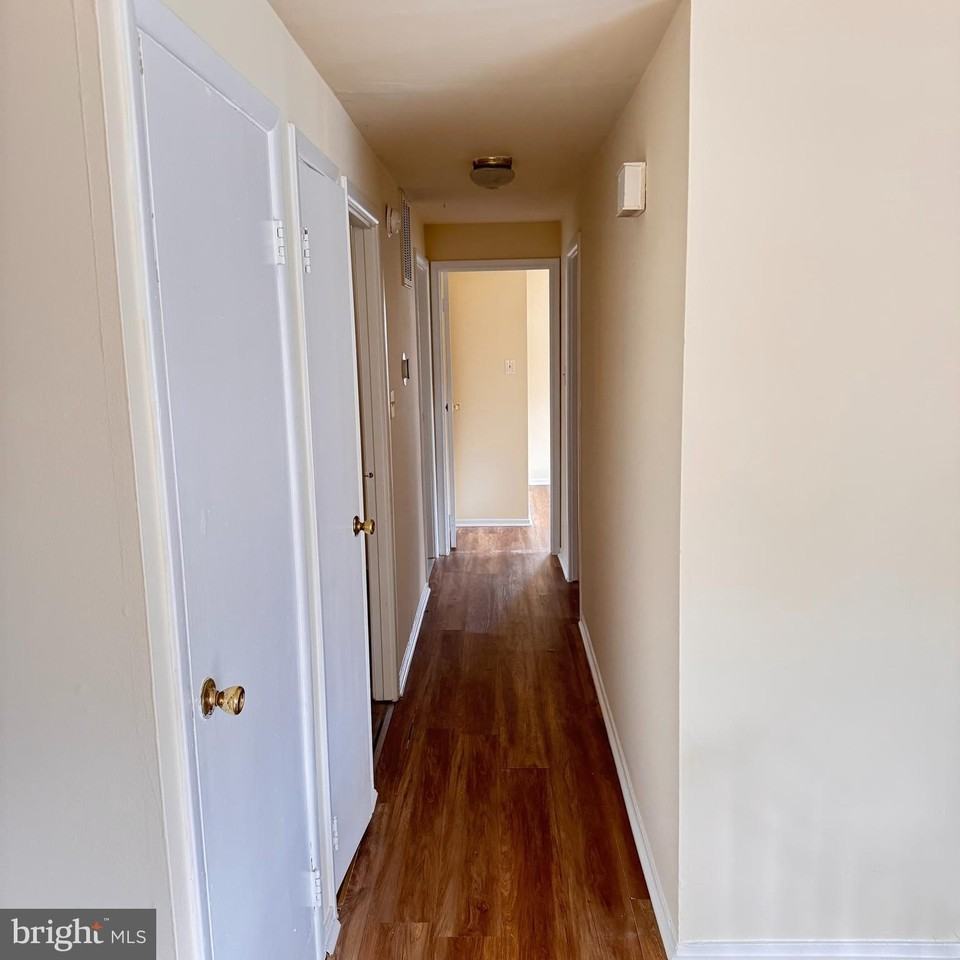 820 Barkley Dr - Photo 5 of 19