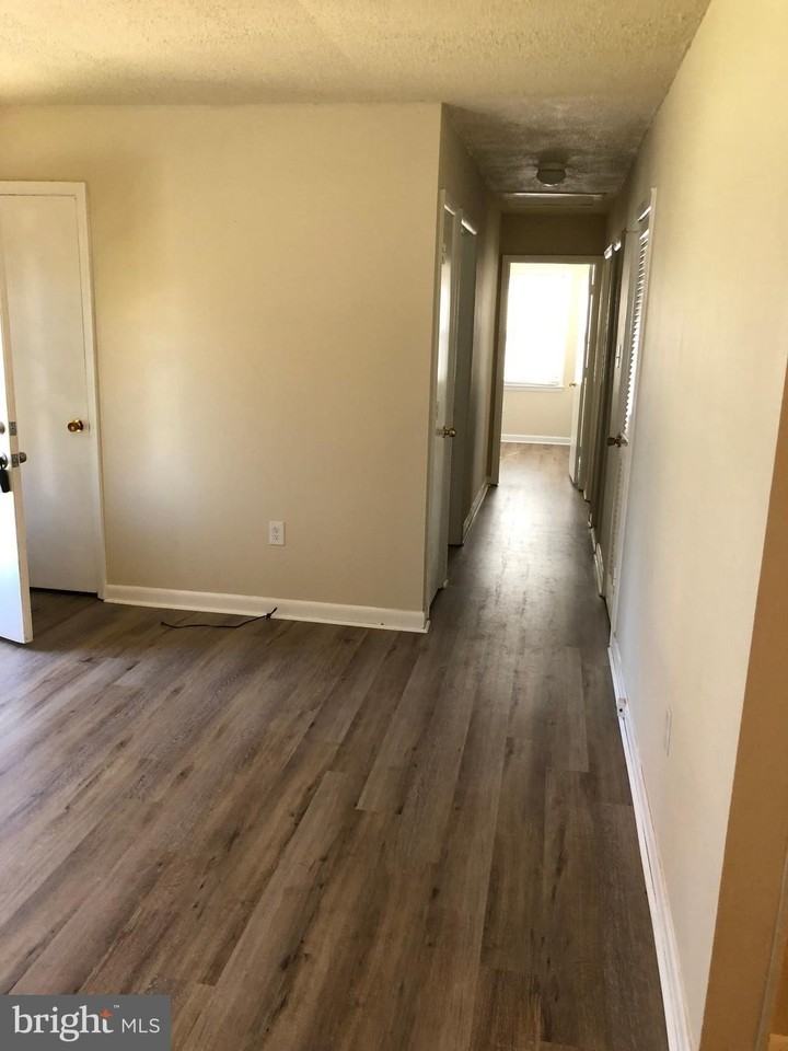 104 Lark Ln - Photo 3 of 32