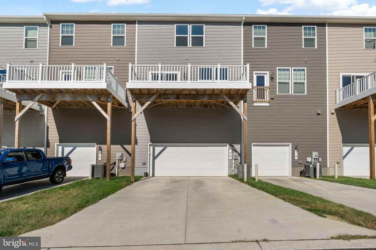 66 National St - Photo 2 of 30