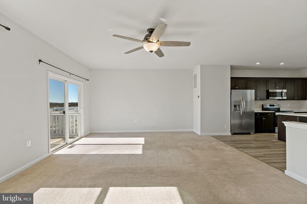 66 National St - Photo 7 of 30