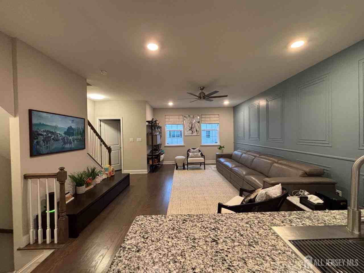 1205 Hights Farm Rd N - Photo 2 of 35