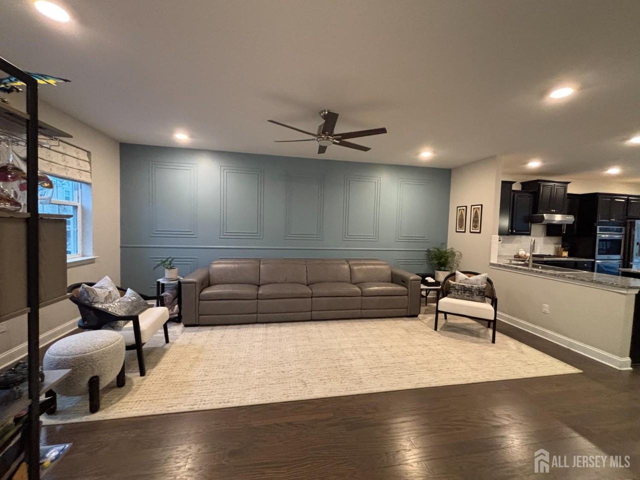 1205 Hights Farm Rd N - Photo 3 of 35