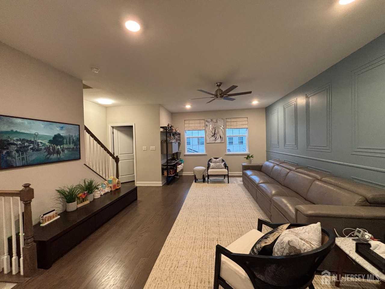 1205 Hights Farm Rd N - Photo 7 of 35