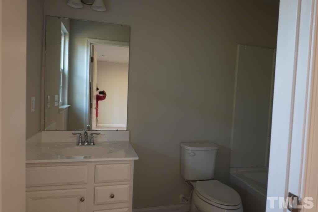 421 Cross Country Way - Photo 4 of 16