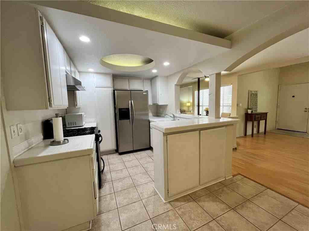 3719 Country Club Dr - Photo 5 of 14