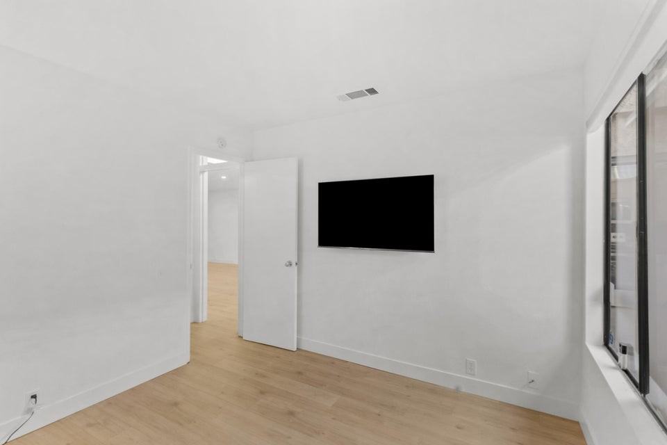 48980 Wildwood Ln - Photo 5 of 39