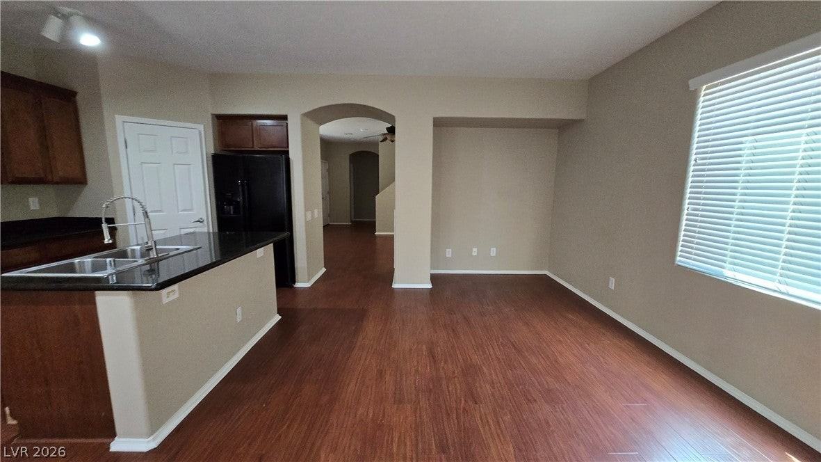 8970 Lanta Island Ave - Photo 4 of 16