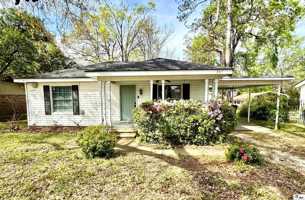 featured image of 2417 N 9th St