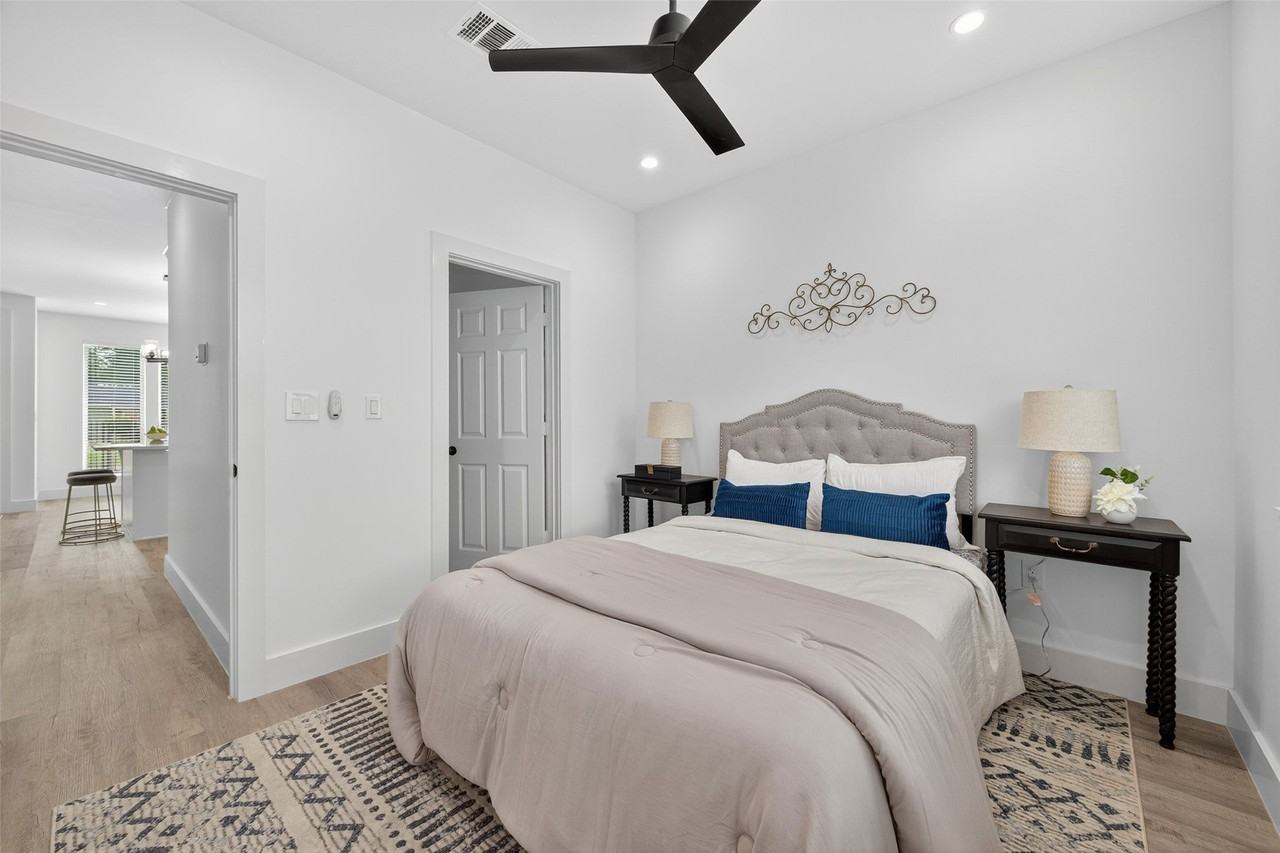 5027 Willow Glen Dr - Photo 6 of 22