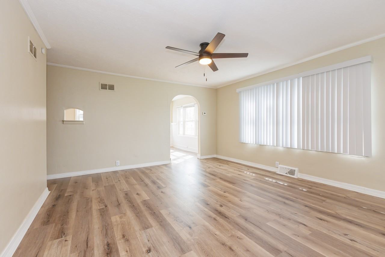 3126 S Pershing Dr #1 - Photo 3 of 10