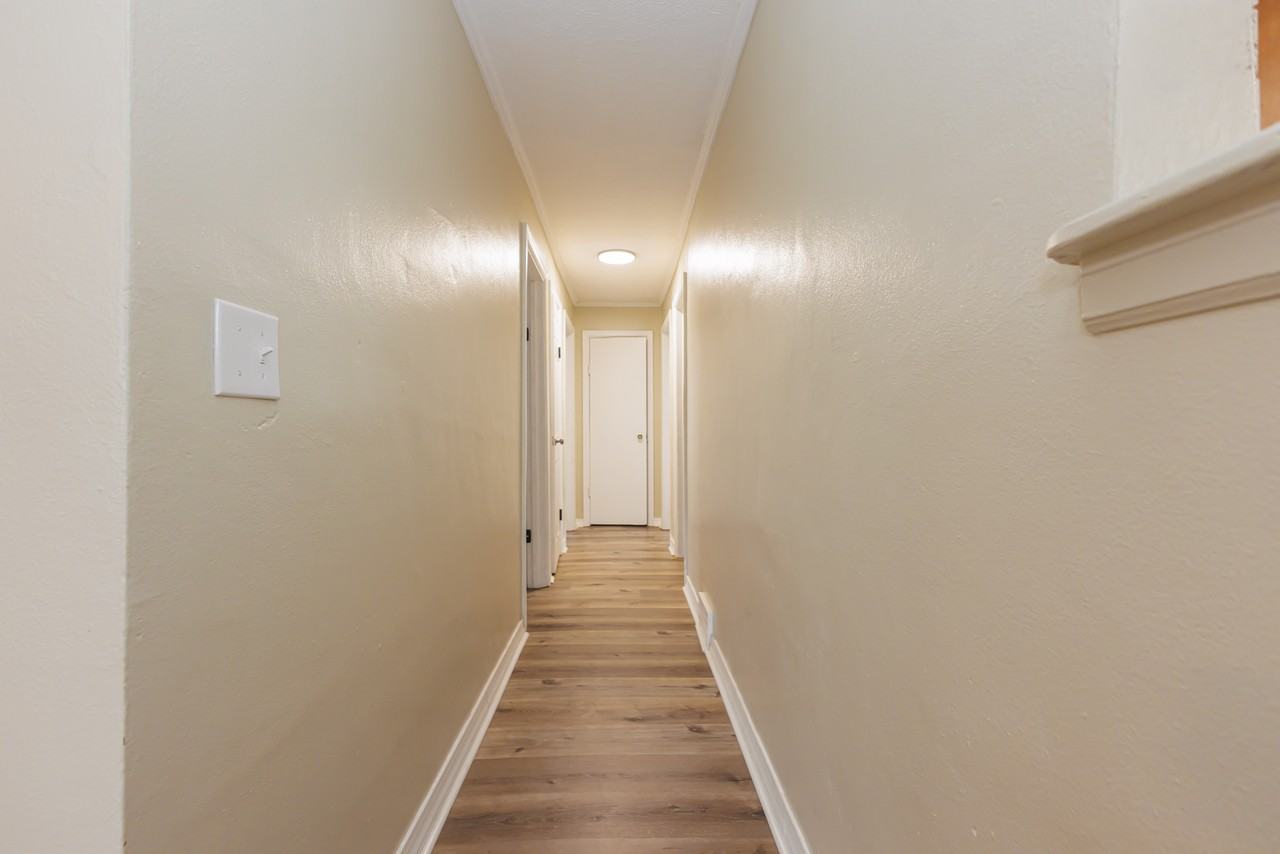 3126 S Pershing Dr #1 - Photo 7 of 10