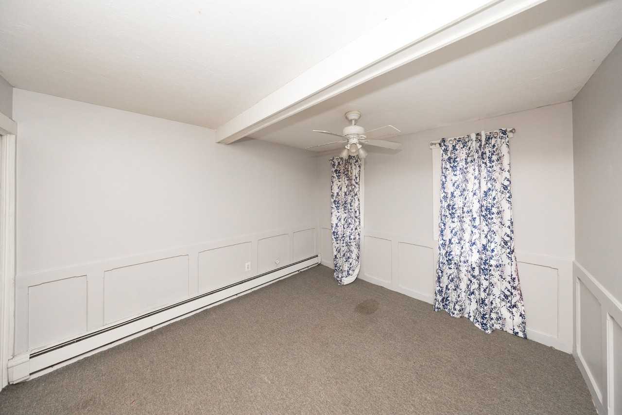 10 Alpine St Apt 1 - Photo 2 of 11
