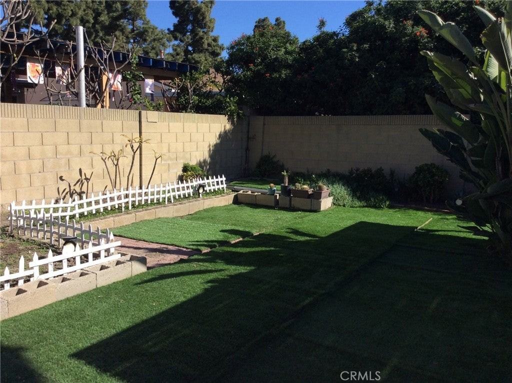 13053 Caravel St - Photo 2 of 25